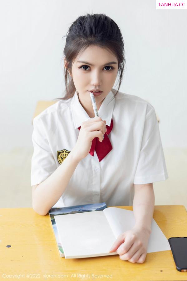 媛媛酱  [XiuRen]高清写真图 2022.10.26 No.5762 媛媛酱belle 丝袜白T第12张图片